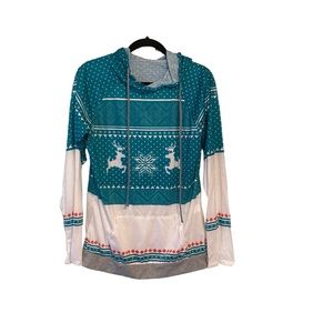 Holiday hooded pullover women’s XXL NWOT